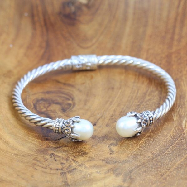 Bali silver bracelets with fresh water pearl