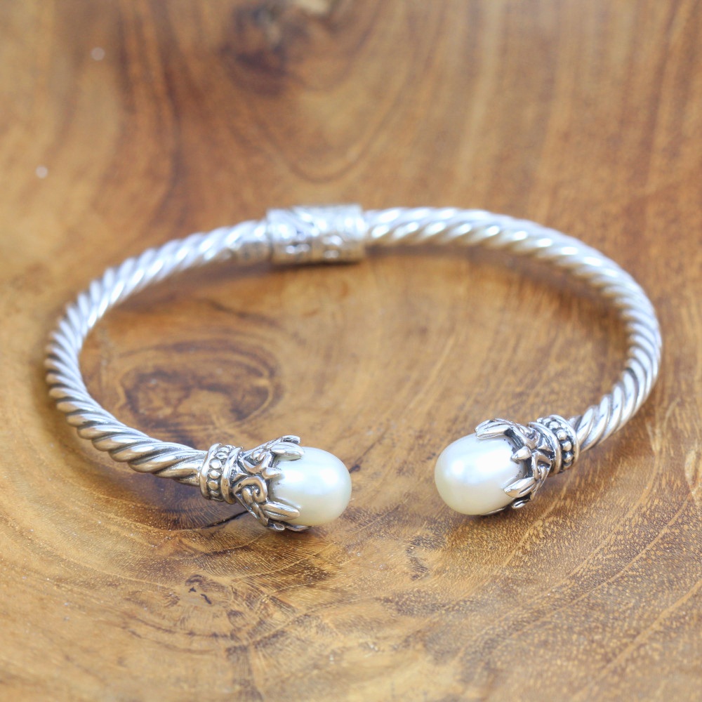 Bali silver bracelets with fresh water pearl