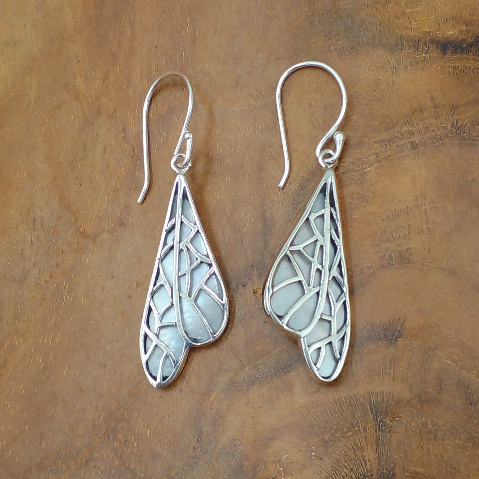 Traditional Bali Silver Shell Earrings E1642ABLW105 - Image 2