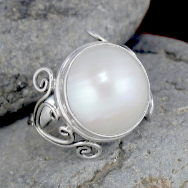 bali silver ring with mabel pearl