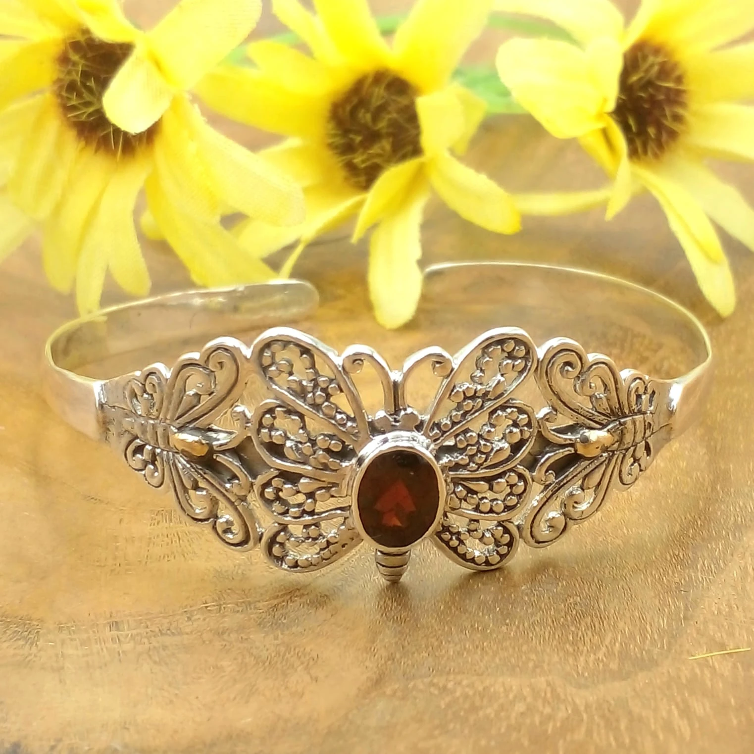 Bali Butterfly Silver Cuff Bracelet B657GRTW540