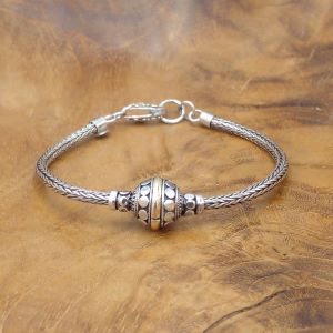 Round the Twist Sterling Silver Bracelet with 18K Gold Accents B544W586