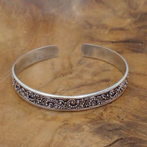 Vintage Sterling Silver Cuff Bracelet B548W508