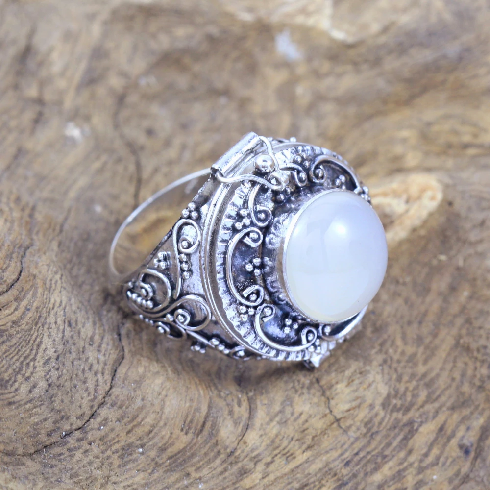 Mabe Spiral Bun Box Silver Ring R327MSTW517