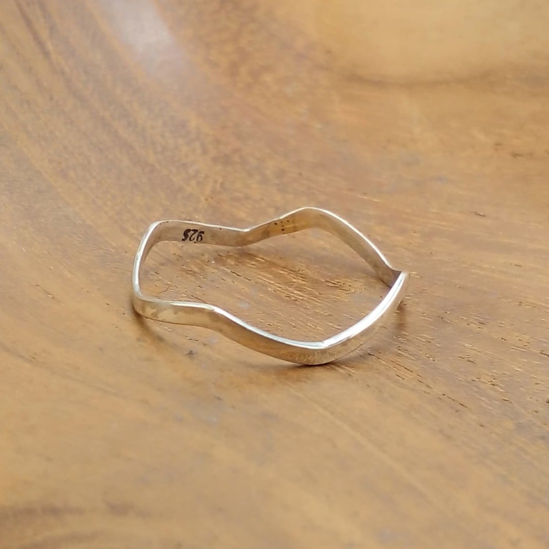 Authentic 925 Sterling Silver Ring with Wave Curve Design R705W75