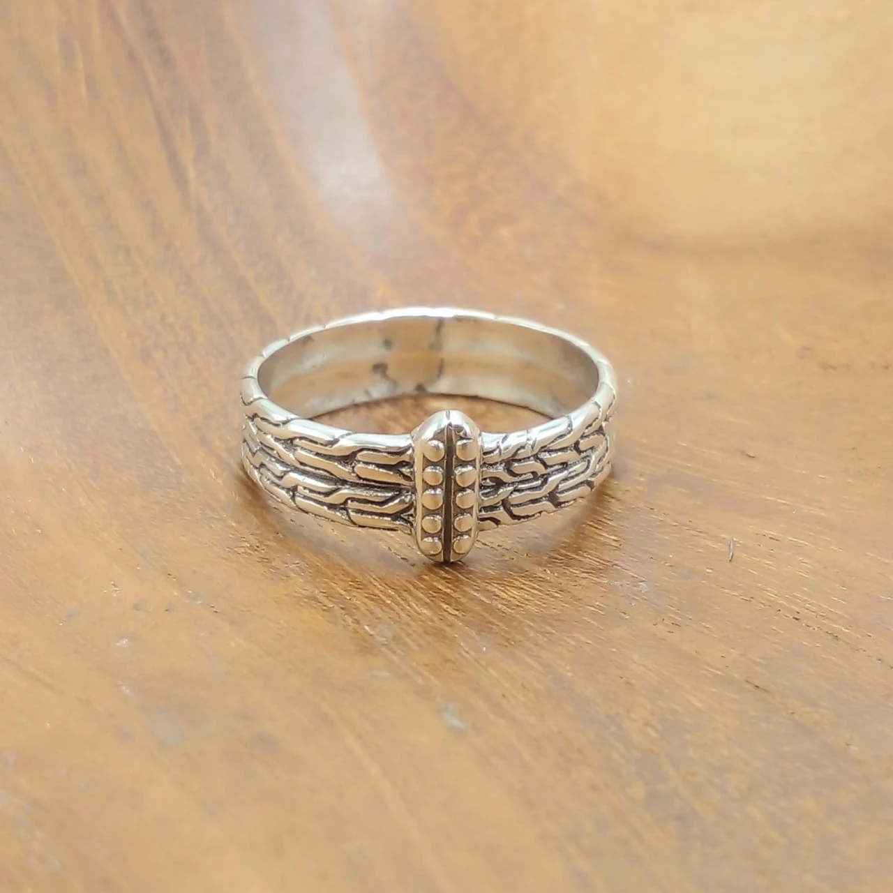 Ethnic Silver Ring Engraving Detail R750W170