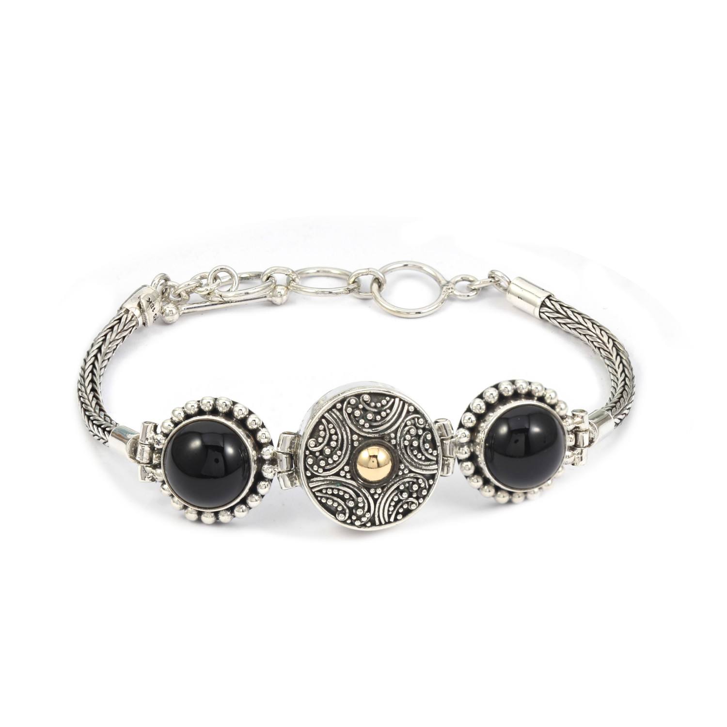 Classic Ethnic Black Onyx Silver Bracelet B356TNW928