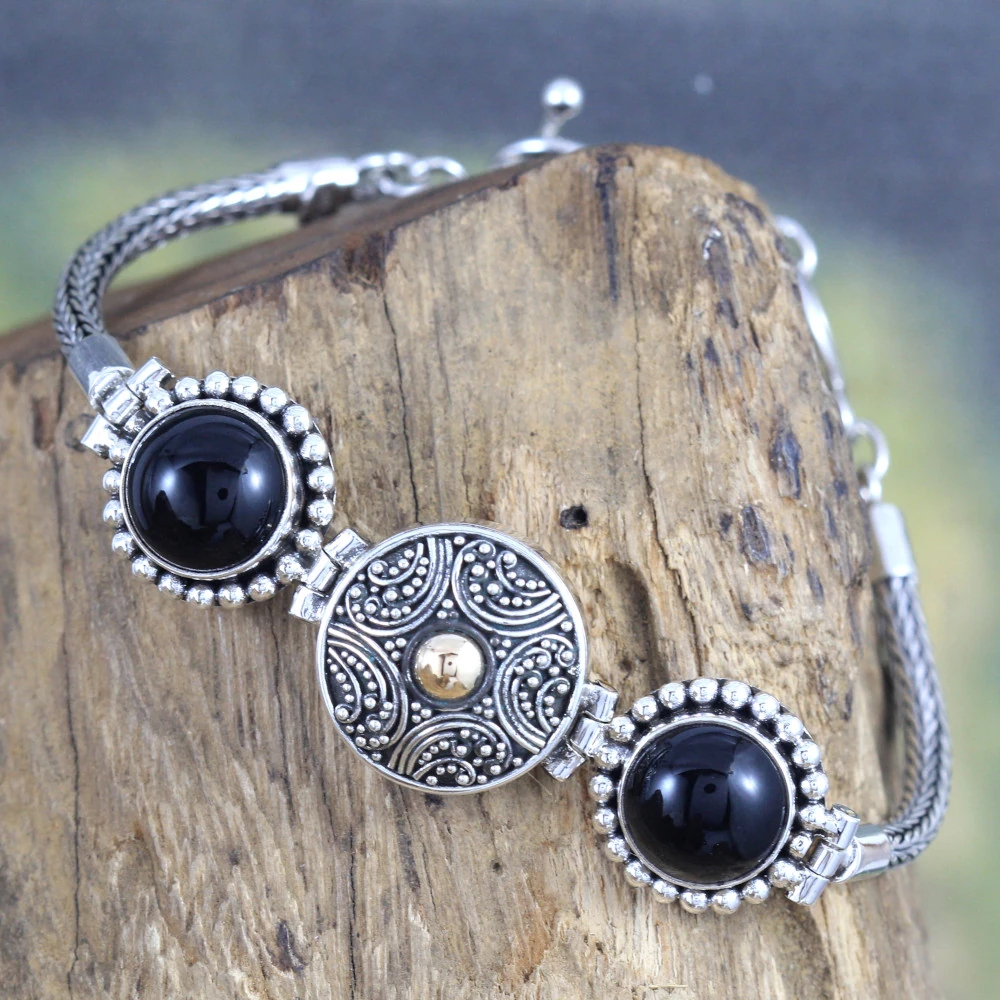 Classic Ethnic Black Onyx Silver Bracelet B356TNW928