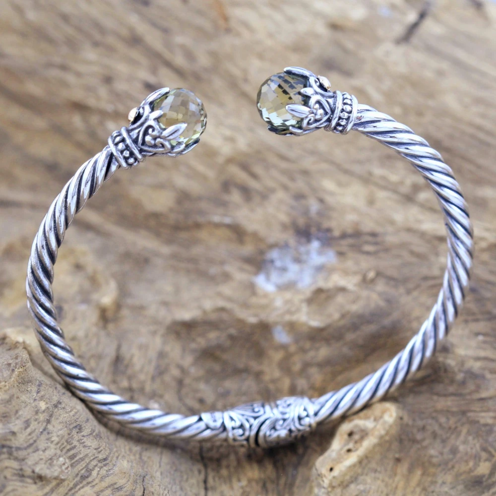 Gelang Cuff Perak Khas Bali dengan Permata Green Amethyst B376GAMW1038
