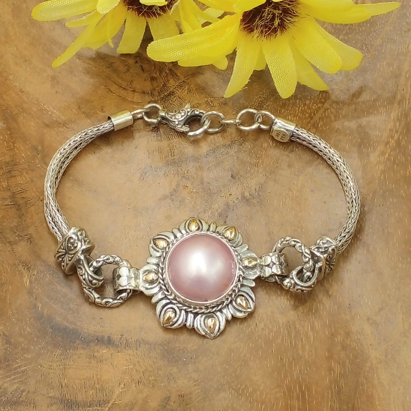 Special Balinese Carved Mabe Pearl Silver Bracelet B561MBLW1246