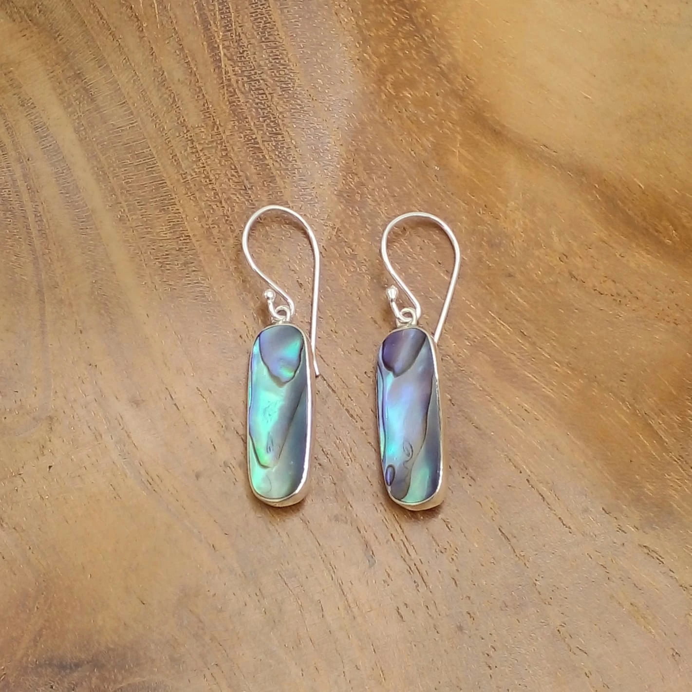 Abalone Shell Oval Silver Earrings E1865ABLW125