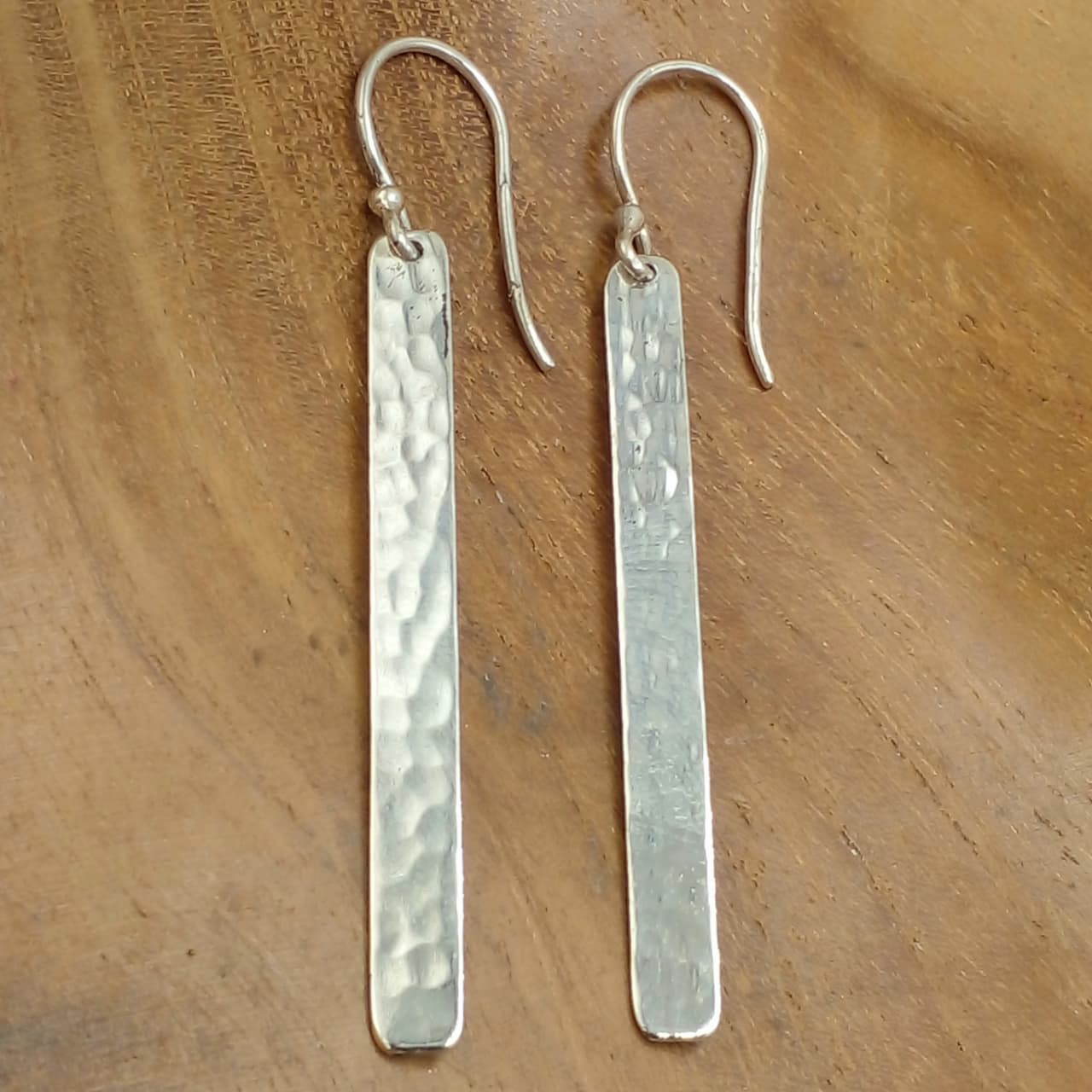 Hammered Textured Minimalist Bar Hanging Earrings E1870W240