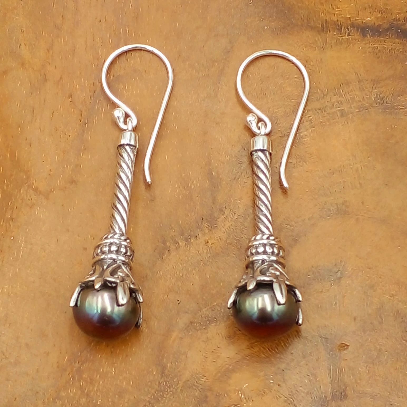 Classic White Pearl Silver Hook Earrings E1651MBKW397