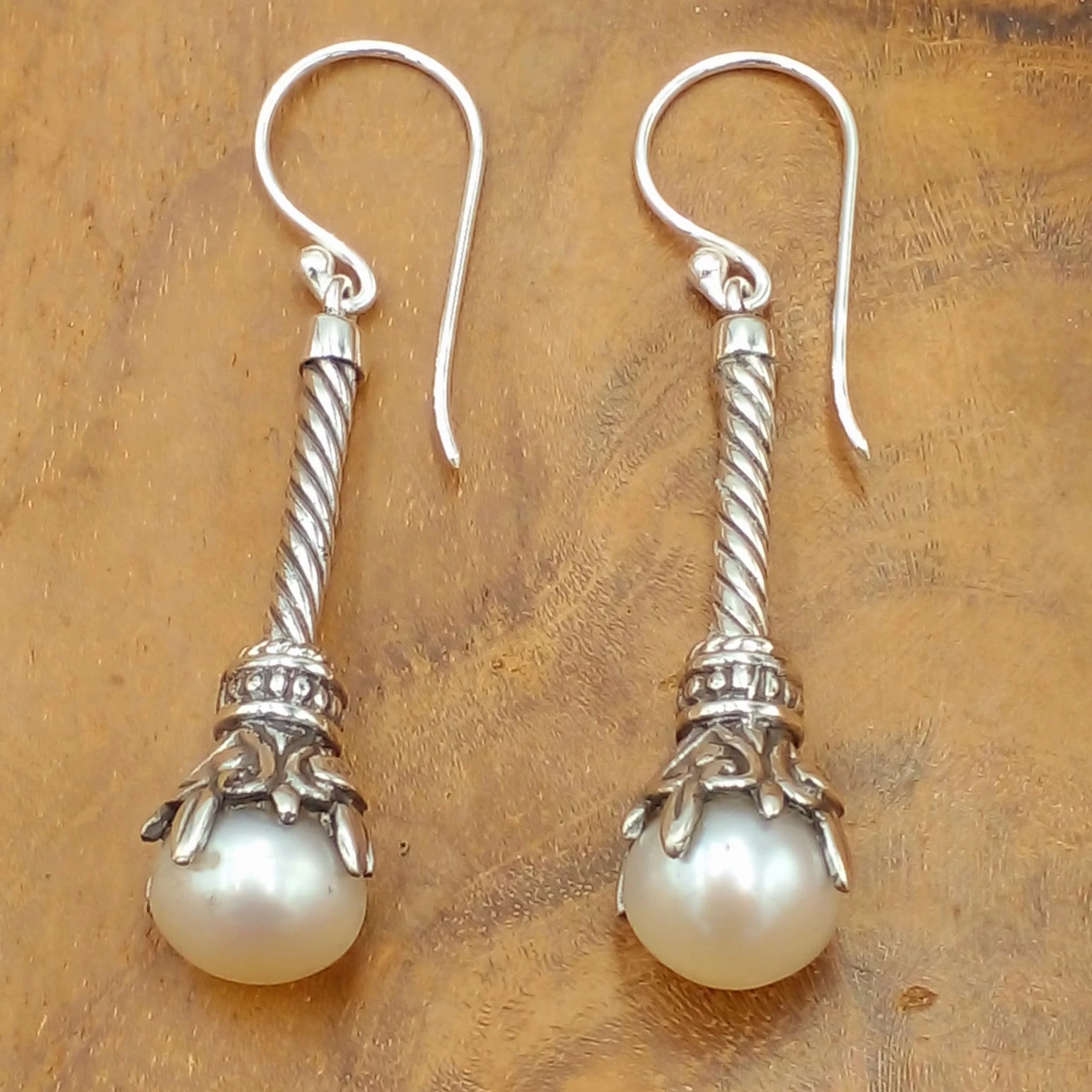 Classic White Pearl Silver Hook Earrings E1651MBKW397