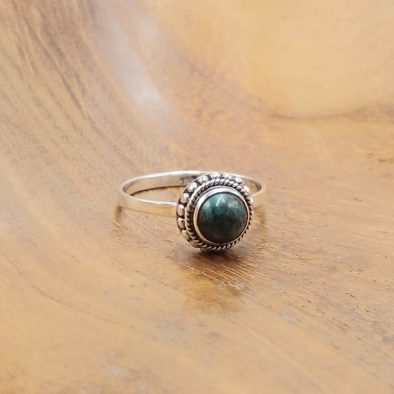 Gemstone Ring with Granulation and Twisted Wire R766LPZ-W150