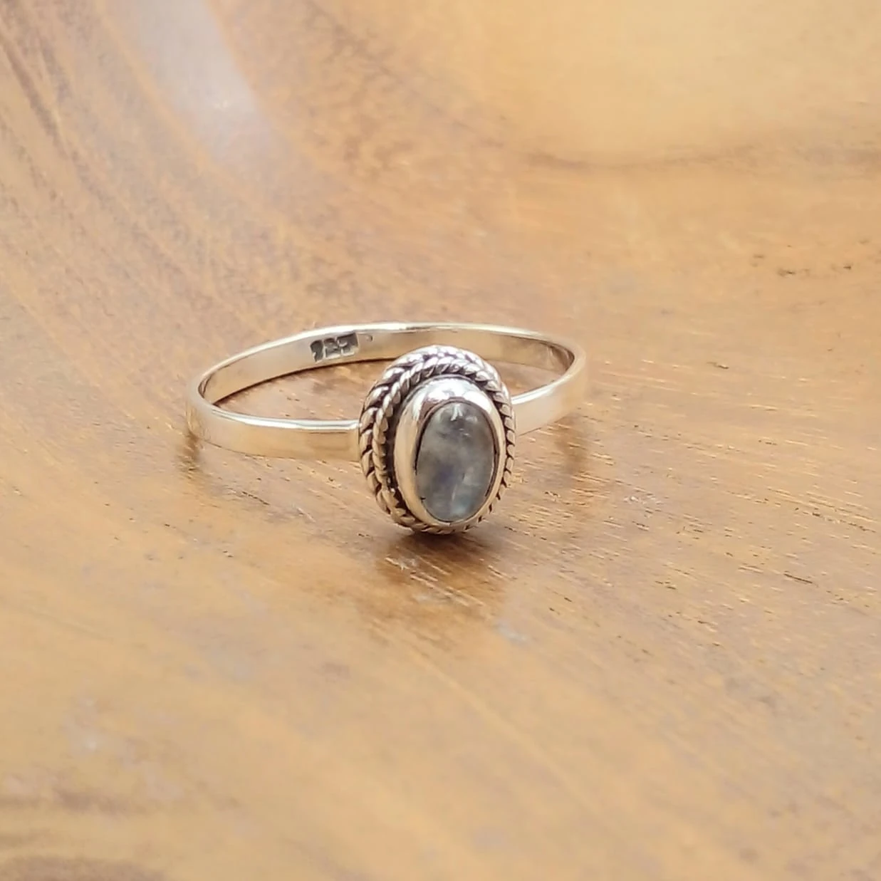 925 Bali Silver Moonstone Ring R764MST-OVW150