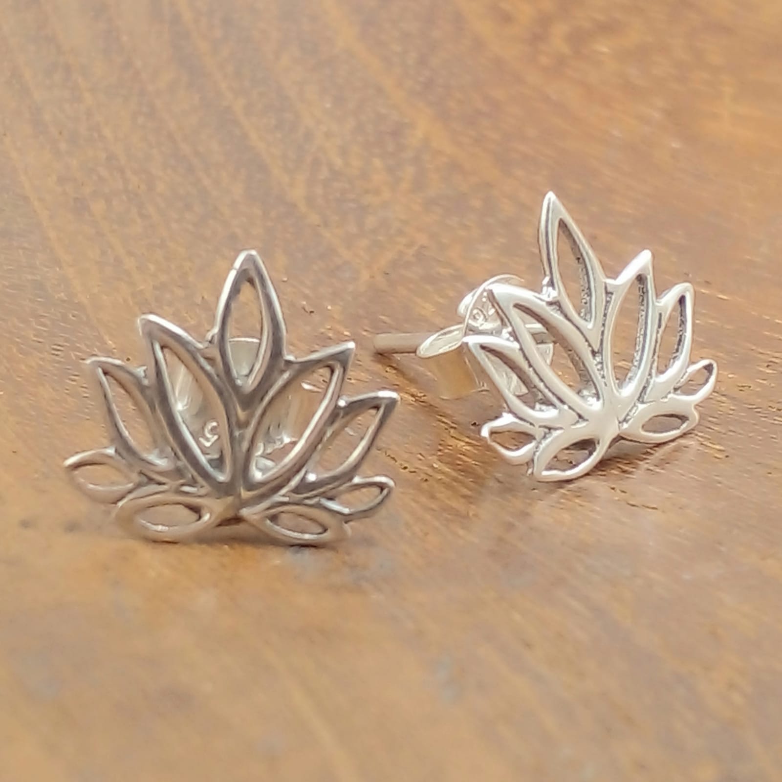 Genuine 925 Silver Lotus Stud Earrings E1944W135