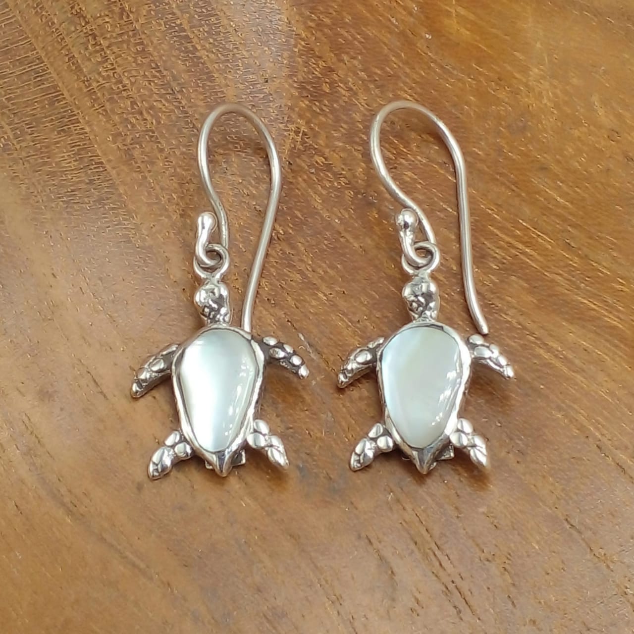 Sea Turtle and Shell Silver Earrings E1968ABLW150