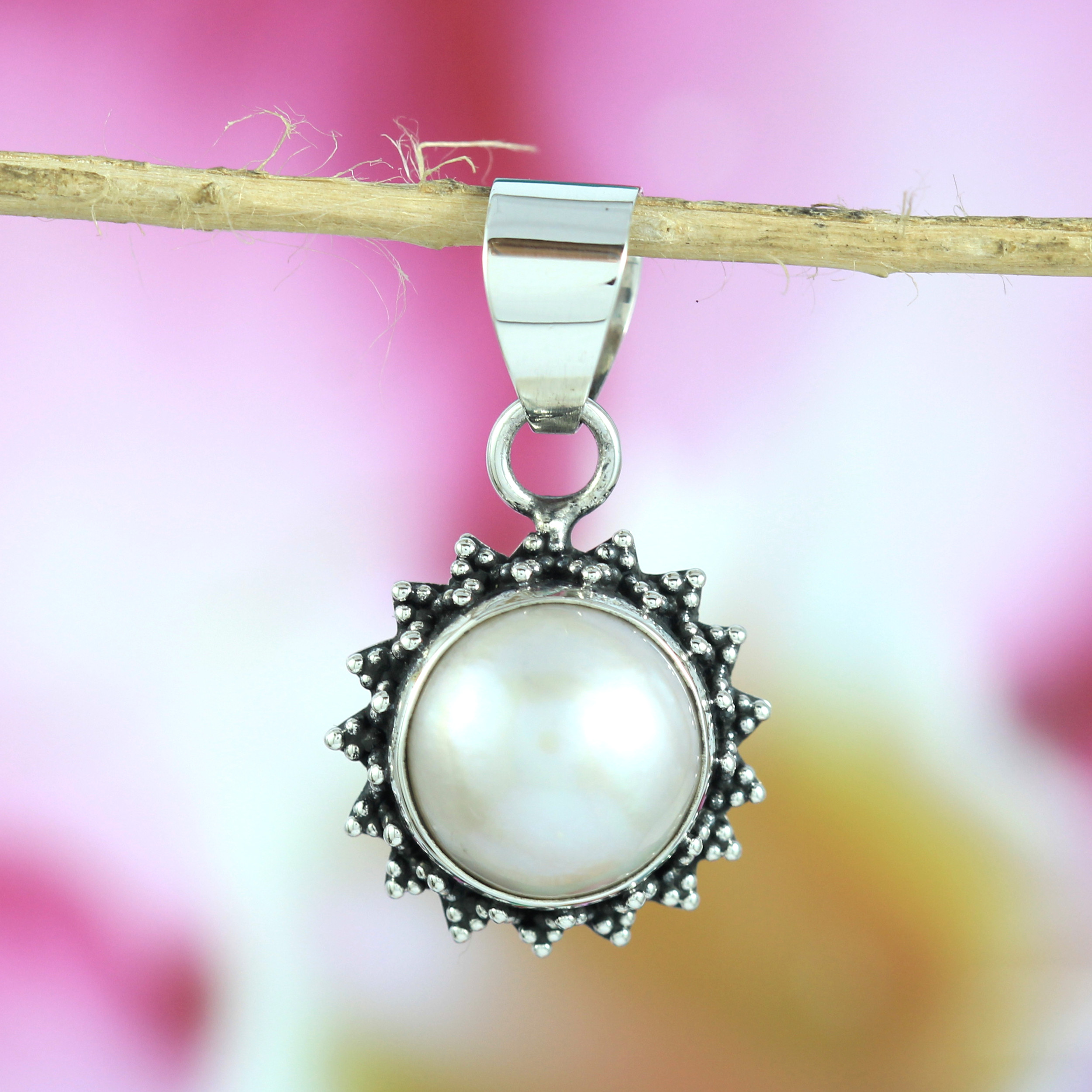 Ethnic Silver Sun Pendant with White Pearl L347W180