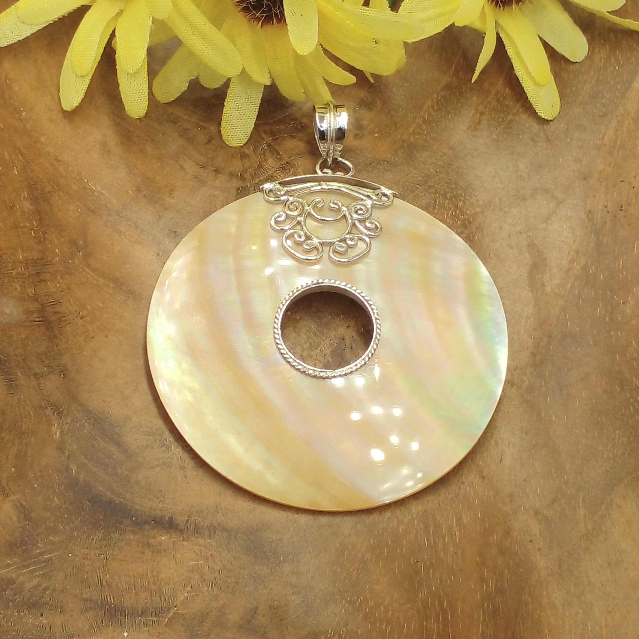 Yellow Mother-of-Pearl Shell Donut Pendant with Filigree L491MOPW210