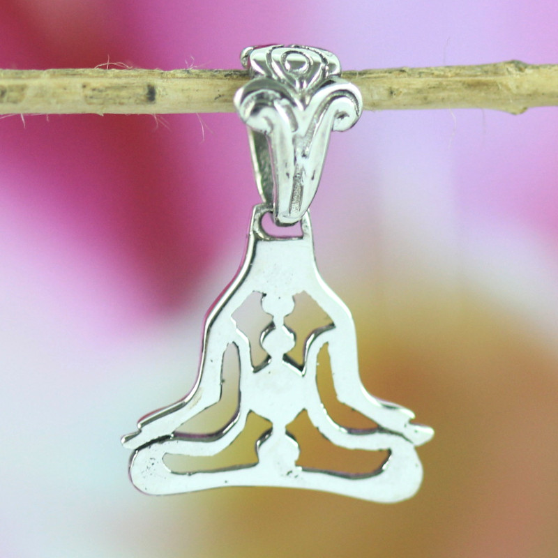 925 Silver Yoga Meditation Figure Pendant P461W135