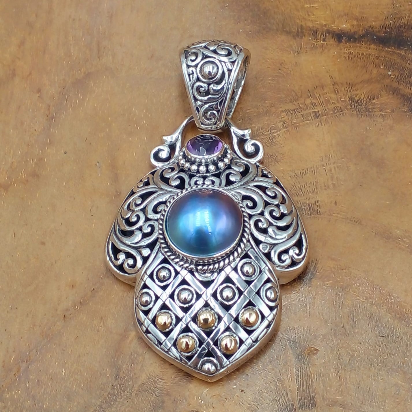 Ethnic Silver Pendant with Natural Blue Pearl and Amethyst Gemstone P790MBLW757