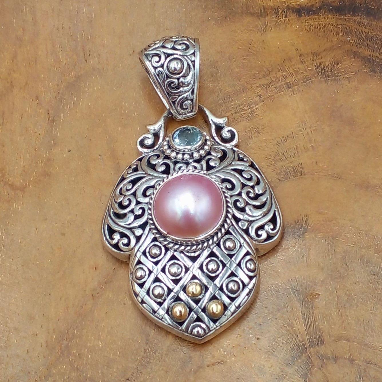 Ethnic Silver Pendant with Natural Blue Pearl and Amethyst Gemstone P790MBLW757
